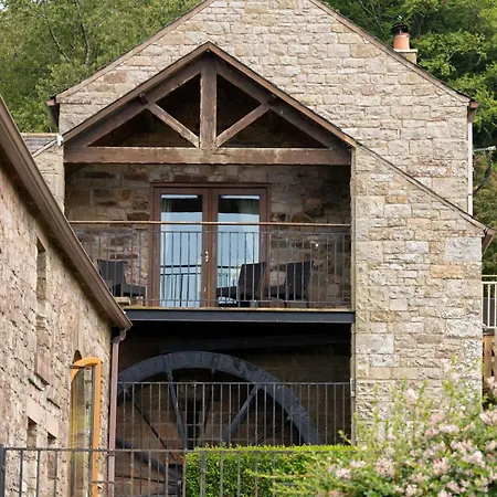 Mill Barn, Castle Carrock, Dogs Welcome, Hot Tub With Countryside And Reservoir Views